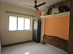 Bedroom in 1.5 BHK Apartment at Badlapur West – for Sale