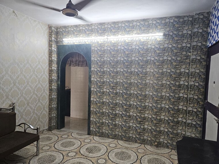 Room, badlapur west 1.5 Bedroom 675 Sq.Ft. Apartment In Badlapur West Thane 10666472