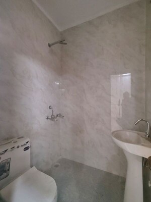 Bathroom in 3 BHK Builder Floor at Green Fields Colony – for Rent