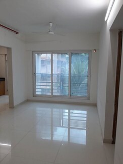 2 BHK +Apartment For Rent in Romell Allure