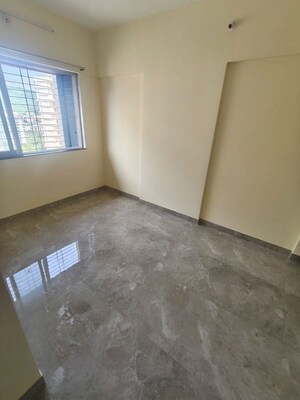 Room in 1 BHK Apartment at Shree Siddhivinayak Apartment, Thane West – for Rent