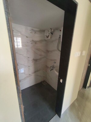 Bathroom in 1 BHK Apartment at Shree Siddhivinayak Apartment, Thane West – for Rent