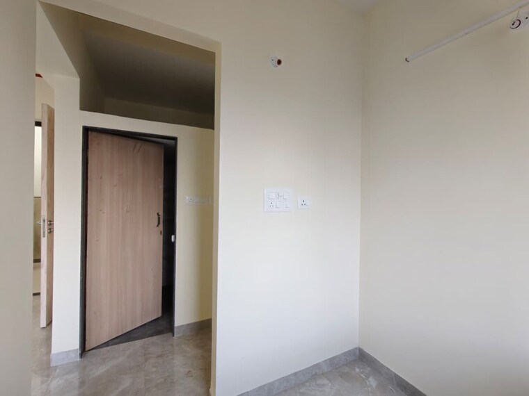 Room, aanand-jai-bhavani-chs-ltd-sra-project 1 Bedroom 300 Sq.Ft. Apartment In Pokhran Road No Two Thane 10666609
