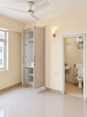 Room in 2 BHK Apartment at Shree Vardhman Mantra, Sector 67 – for Rent