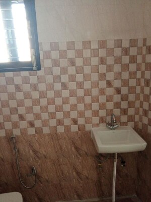 Bathroom in 1 BHK Builder Floor at Patel Nagar – for Rent