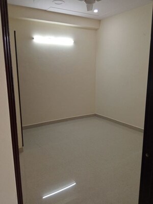 Room in 1 BHK Builder Floor at Patel Nagar – for Rent