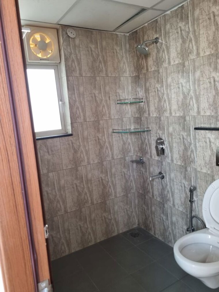 Bathroom, shapoorji-pallonji-joyville-gurgaon 2 Bedroom 1060 Sq.Ft. Apartment In Sector 102 Gurgaon 10666650