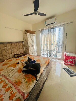 Team Area in 3.5 BHK Apartment at Signature Global City 81, Sector 81 – for Rent