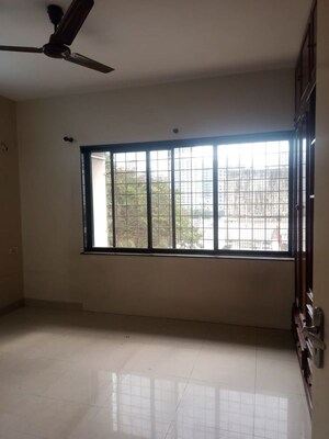 Room in 2 BHK Apartment at Sangam CHS, Goregaon East – for Rent
