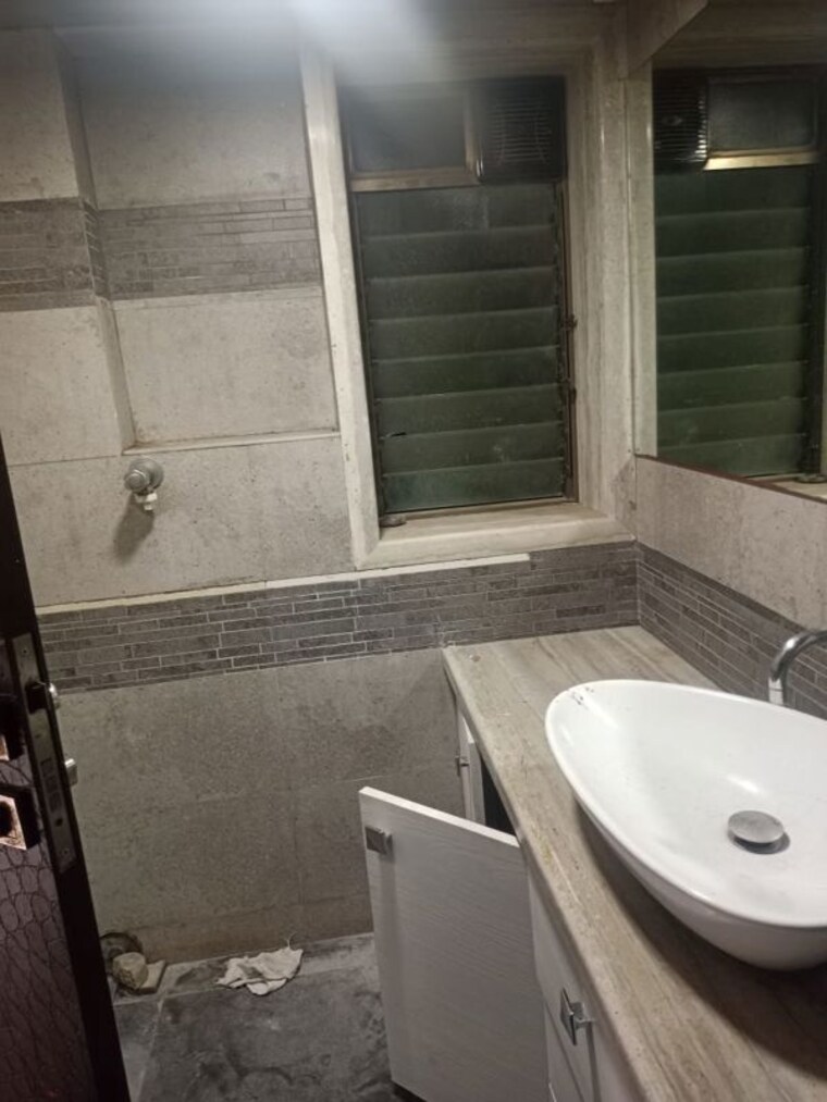 Bathroom, sangam-chs 2 Bedroom 800 Sq.Ft. Apartment In Goregaon East Mumbai 10666500