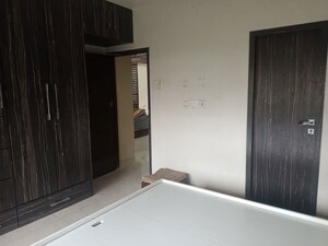 Room in 2 BHK Apartment at Sangam CHS, Goregaon East – for Rent