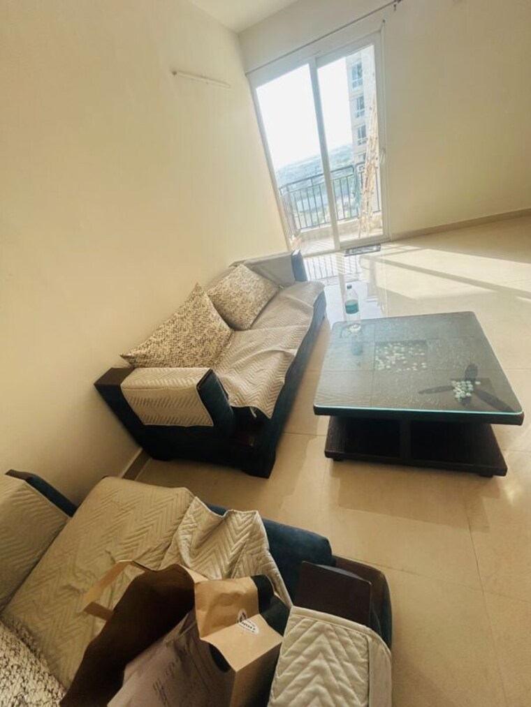 Team Area, rof-portico 1 Bedroom 550 Sq.Ft. Apartment In Sector 43 Gurgaon 10666684