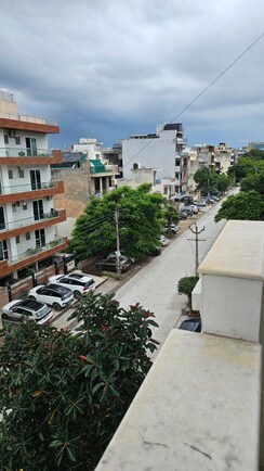 3 BHK Builder Floor For Rent in Sector 46