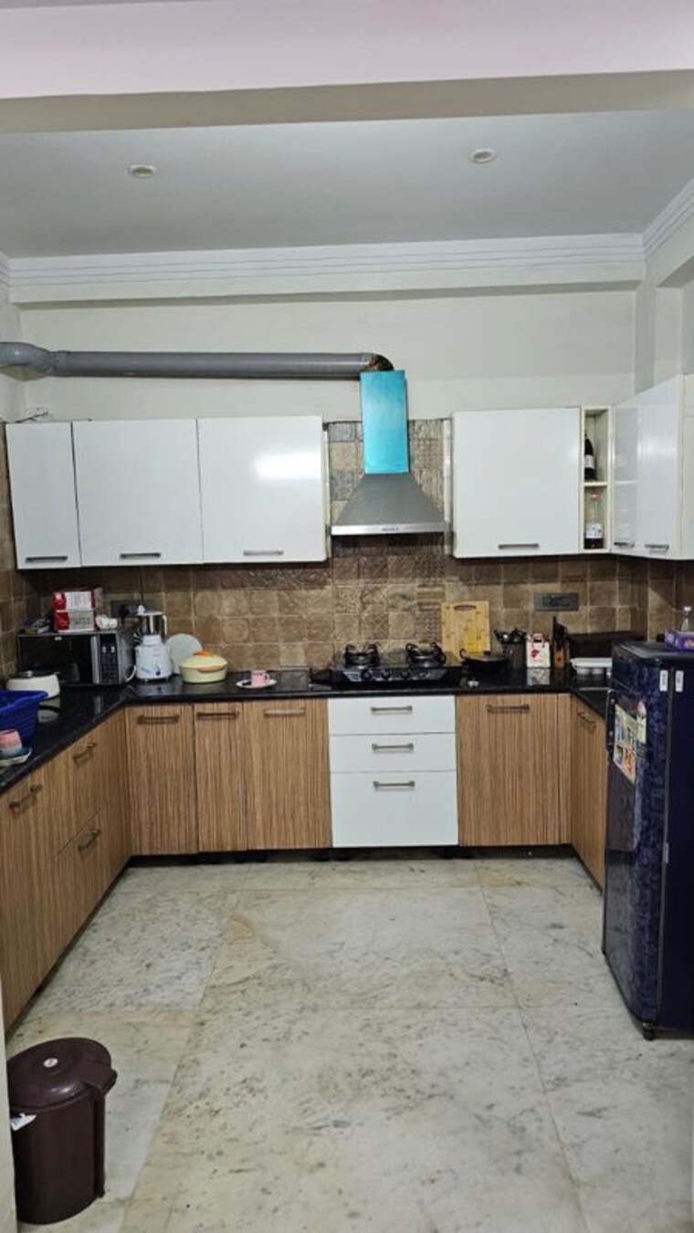Kitchen, sector 46 3 Bedroom 1800 Sq.Ft. Builder Floor In Sector 46 Gurgaon 10666699