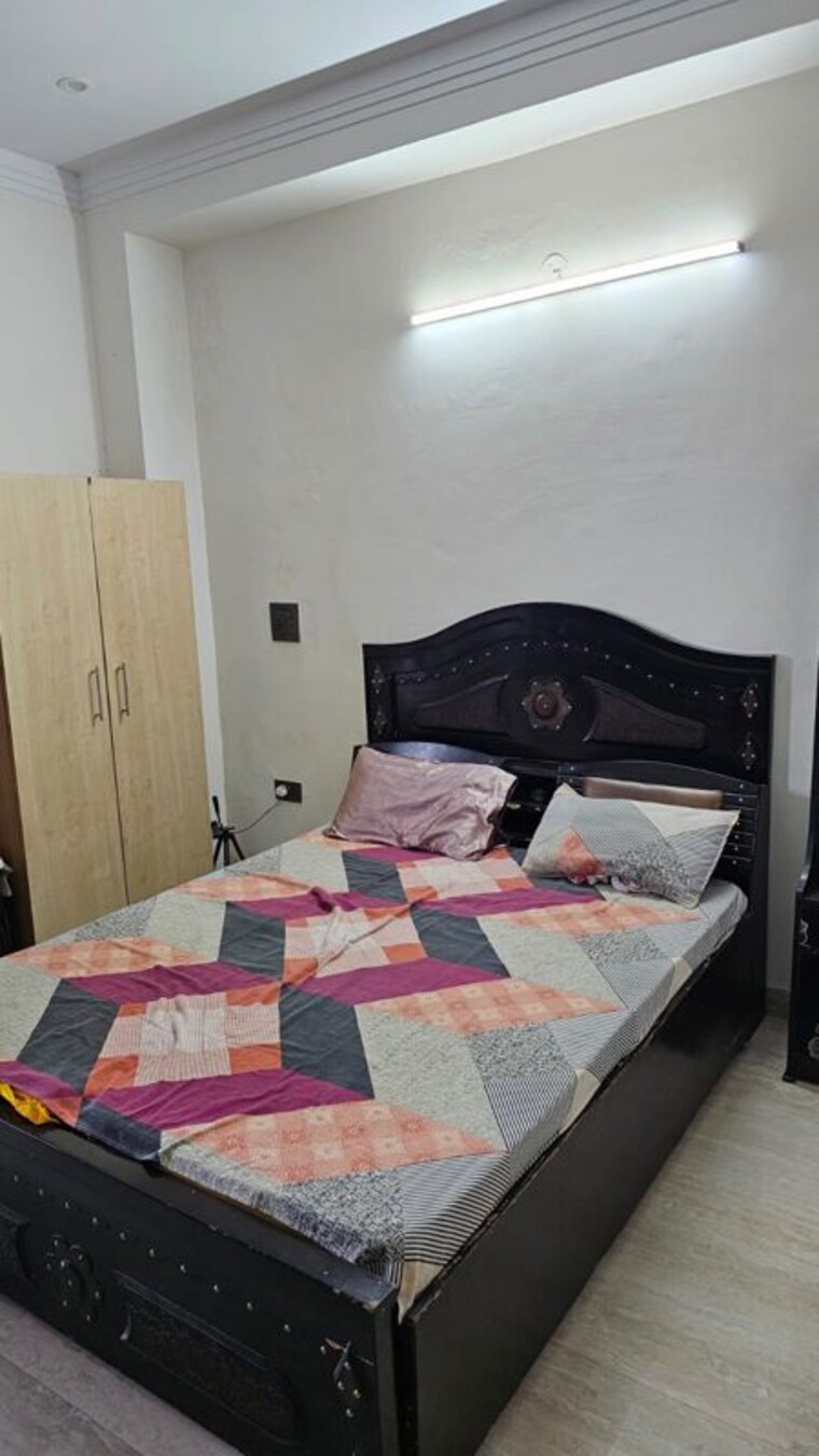 Bedroom, sector 46 3 Bedroom 1800 Sq.Ft. Builder Floor In Sector 46 Gurgaon 10666699