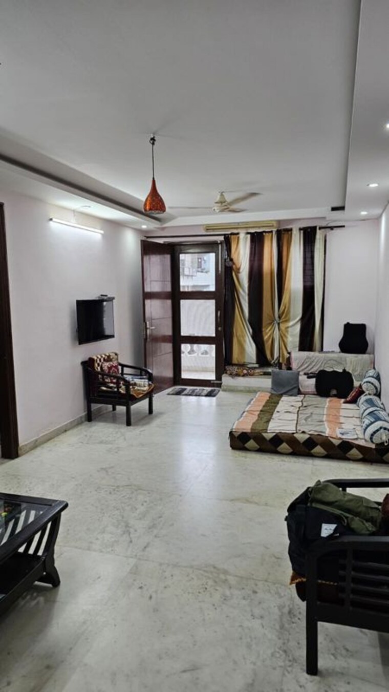 Living Room, sector 46 3 Bedroom 1800 Sq.Ft. Builder Floor In Sector 46 Gurgaon 10666699