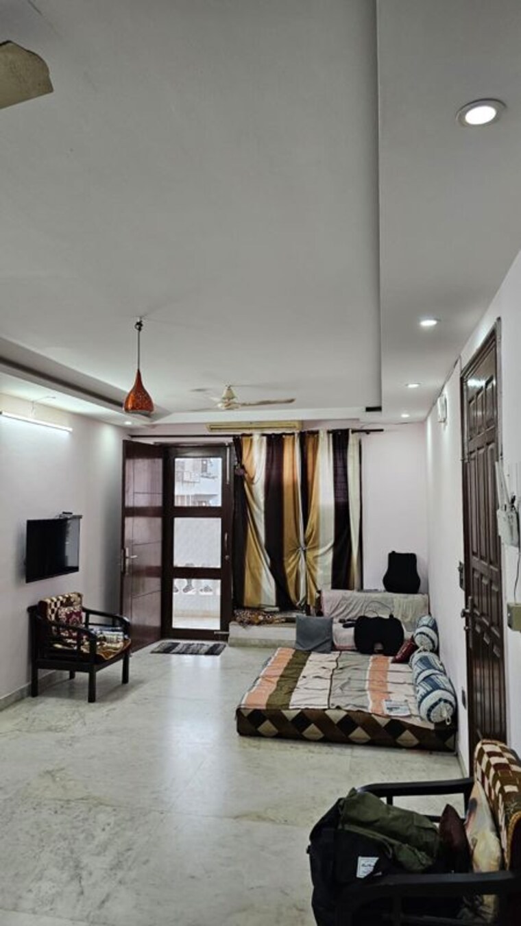 Living Room, sector 46 3 Bedroom 1800 Sq.Ft. Builder Floor In Sector 46 Gurgaon 10666699
