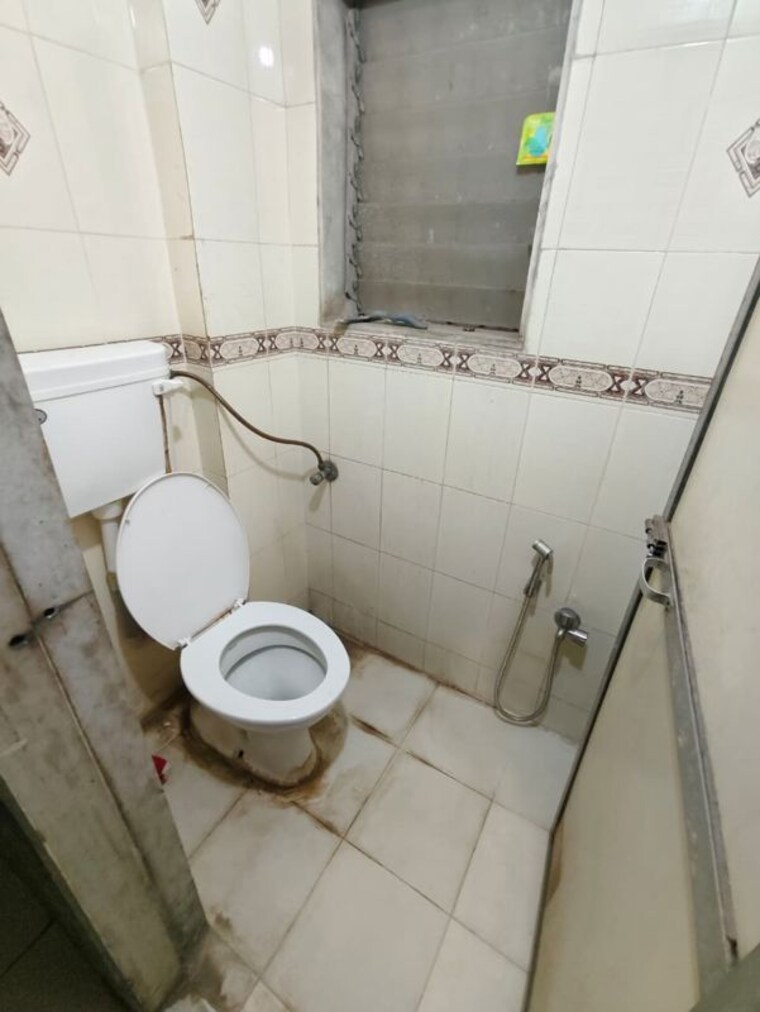 Bathroom, raj-residency-kasarvadavali 1 Bedroom 540 Sq.Ft. Apartment In Kasarvadavali Thane 10666698