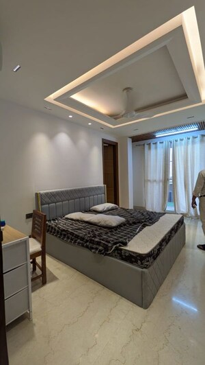 Bedroom in 3 BHK Builder Floor at Smart World Orchard, Sector 61 – for Rent