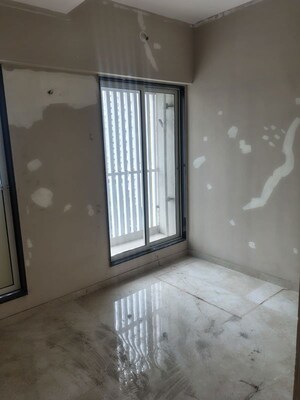 Room in 3.5 BHK Apartment at Haware Intelligentia Axis, Borivali East – for Rent