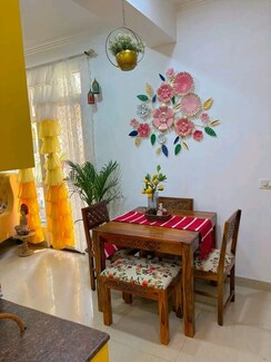 Pg For Rent in Vinay Khand 4