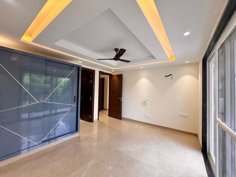 Room, sector 57 3.5 Bedroom 2500 Sq.Ft. Builder Floor In Sector 57 Gurgaon 10666731
