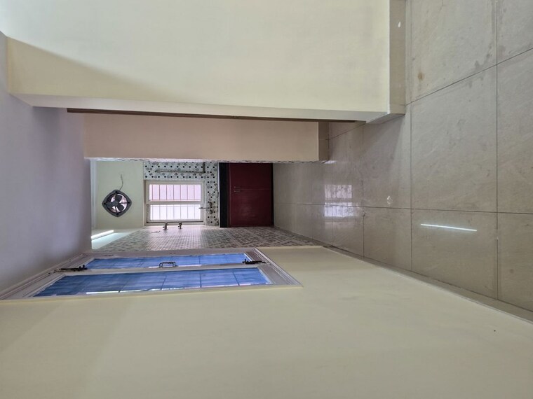 Room, mayur vihar 3 Bedroom 1250 Sq.Ft. Apartment In Mayur Vihar Delhi 10666771