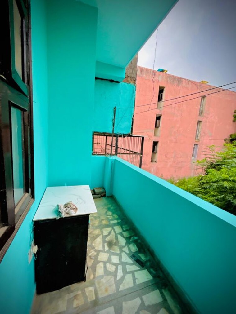 Balcony, vaishali sector 5 1 Bedroom 550 Sq.Ft. Builder Floor In Vaishali Sector 5 Ghaziabad 10666761
