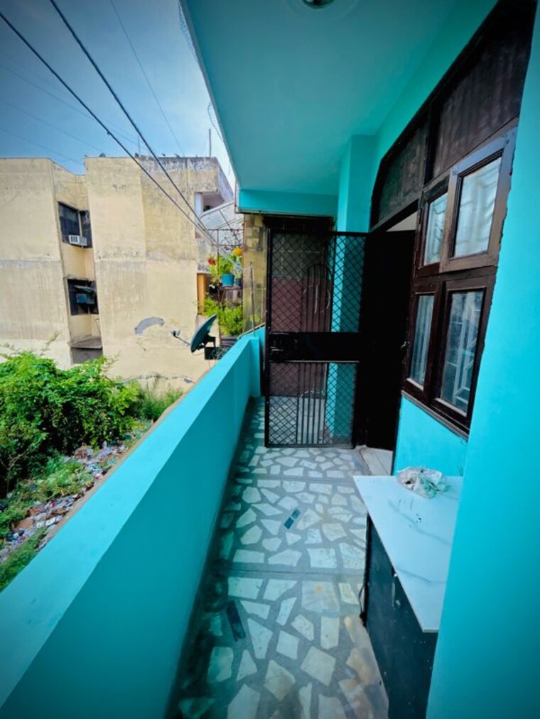 Balcony, vaishali sector 5 1 Bedroom 550 Sq.Ft. Builder Floor In Vaishali Sector 5 Ghaziabad 10666761