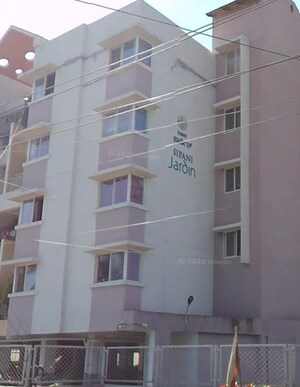  Apartment For Sale in Mantana Kurchi