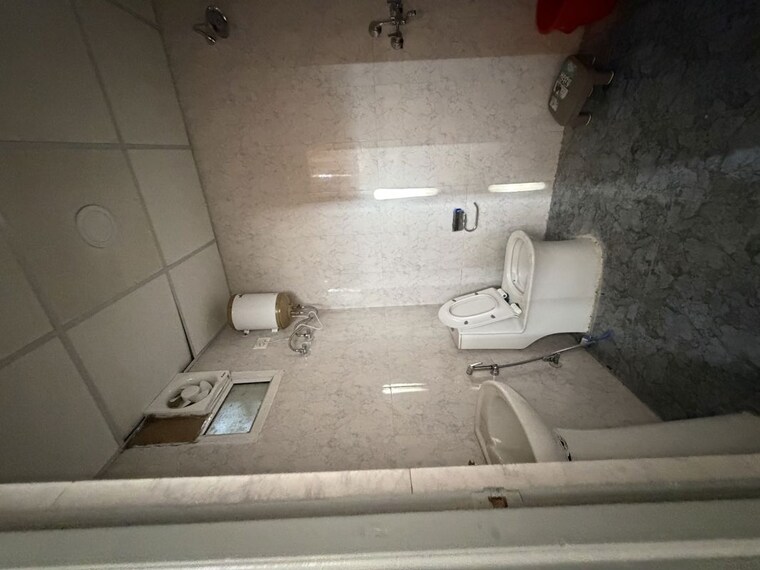 Bathroom, sector 50 5 Bedroom 3000 Sq.Ft. Independent House In Sector 50 Noida 10666832