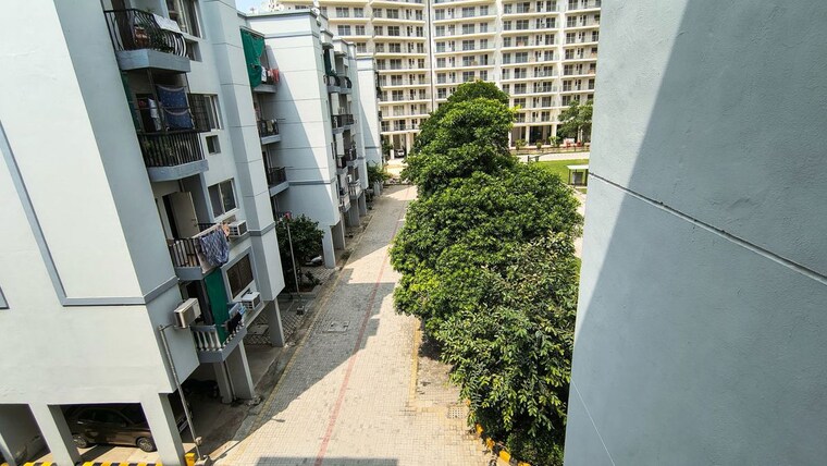 Balcony, sare-home 3 Bedroom 1326 Sq.Ft. Apartment In Sector 92 Gurgaon 10666872
