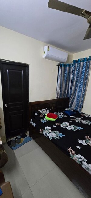 Bedroom in 2 BHK Apartment at Logix Blossom County, Sector 137 – for Rent