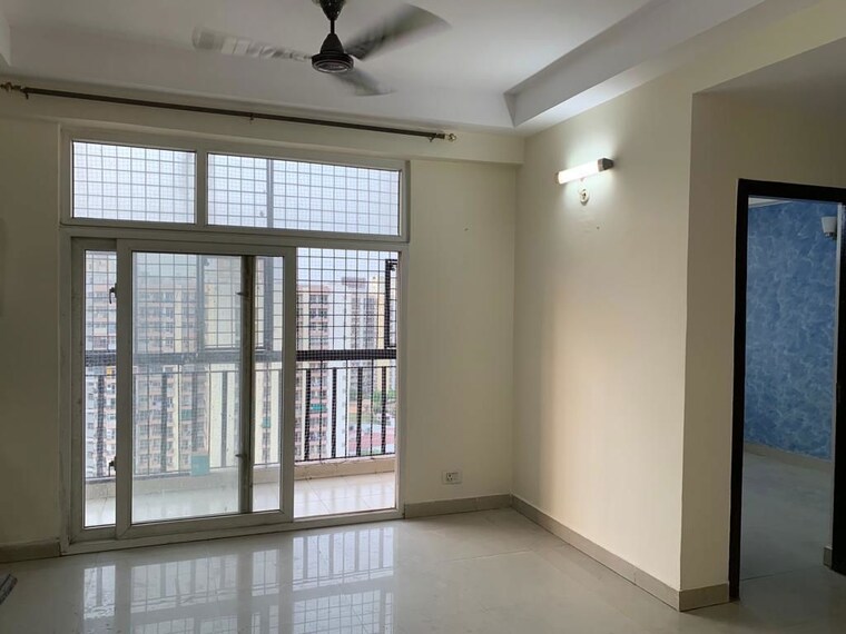 Room, supertech-cape-town 3 Bedroom 1295 Sq.Ft. Apartment In Sector 74 Noida 10666904