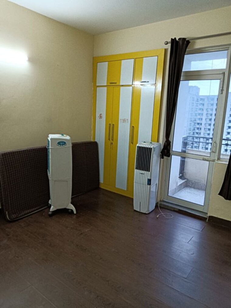 Team Area, jaypee-kensington-heights 2 Bedroom 1107 Sq.Ft. Apartment In Sector 133 Noida 10666901