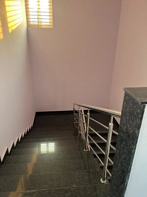 Staircase in  Shop at Seegehalli – for Rent
