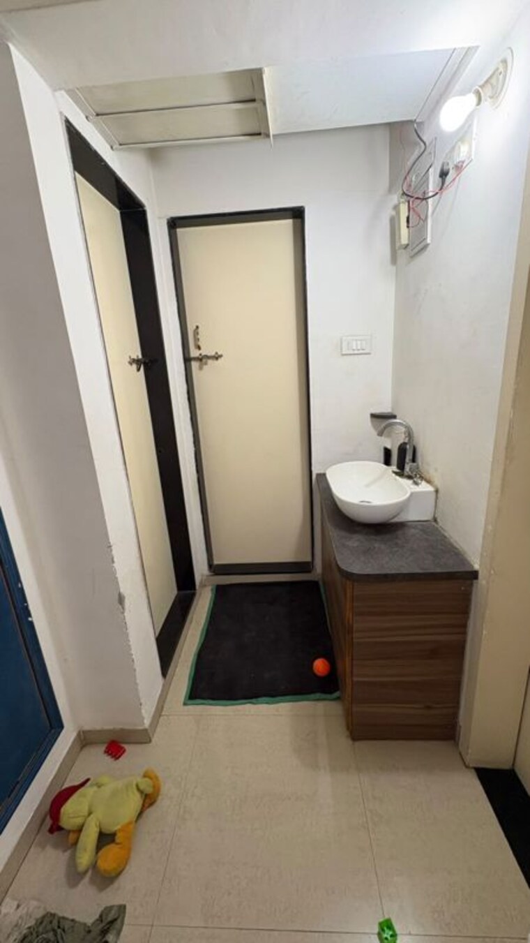 Bathroom, sancheti-dreamcastle 1 Bedroom 520 Sq.Ft. Apartment In Wakad Pune 10667002