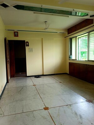 Room in 2 BHK Apartment at Anant Regency, Kalyan West – for Rent