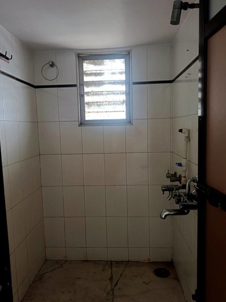 Bathroom, anant-regency 2 Bedroom 900 Sq.Ft. Apartment In Kalyan West Thane 10666989
