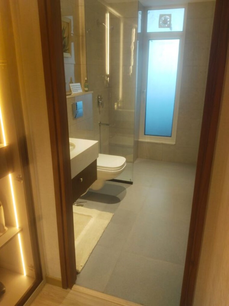 Washroom, godrej-arden 3.5 Bedroom 2110 Sq.Ft. Apartment In Sigma Iii Greater Noida Greater Noida 10667049