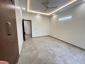 Room in 3 BHK Apartment at Sector 18a Dwarka – for Sale
