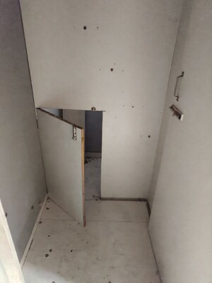 Room in  Shop at Akshar Shreeji Heights, Seawoods – for Sale