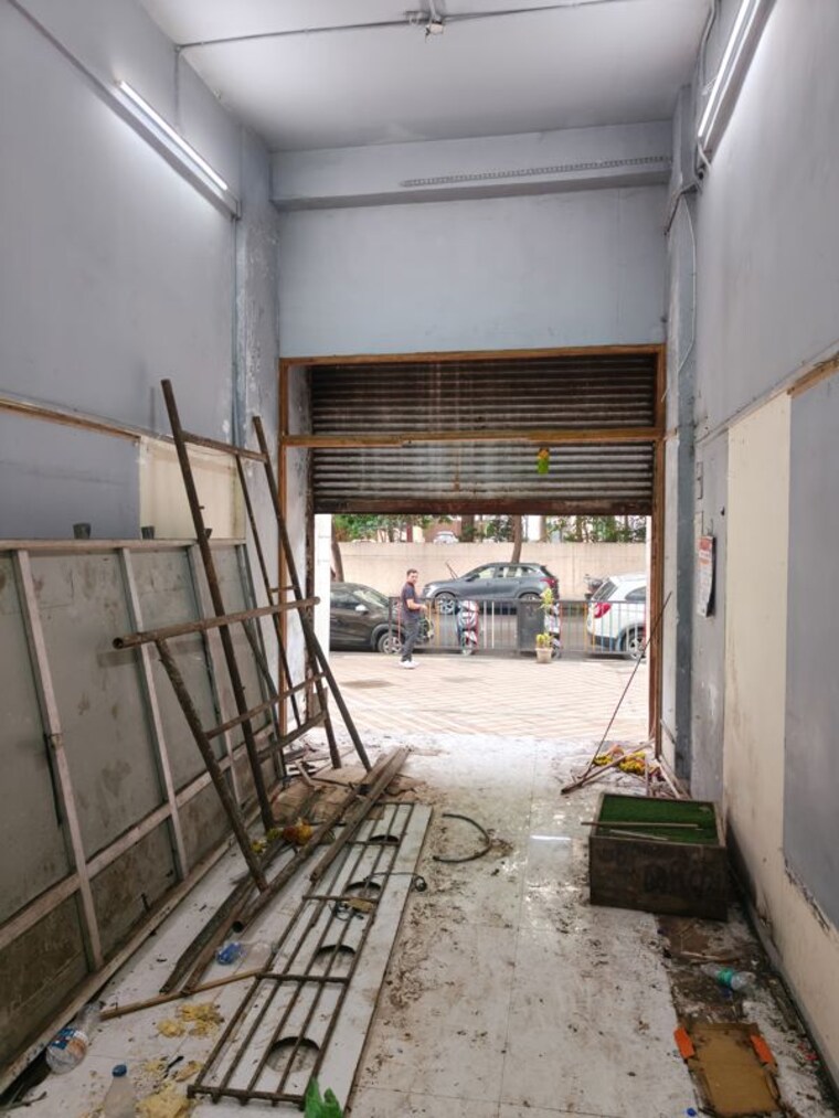 Balcony, akshar-shreeji-heights Commercial Shop 600 Sq.Ft. In Seawoods Navi Mumbai 10667144
