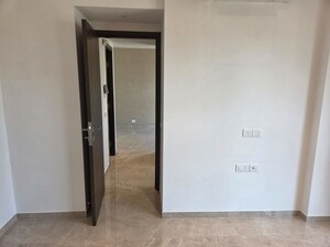 Room in 1 BHK Apartment at The Baya Central, Lower Parel – for Rent