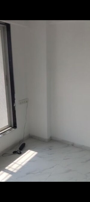 Room in 1 BHK Apartment at Santacruz West – for Rent