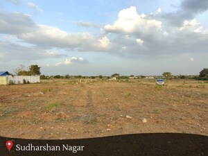  Plot For Sale in Siruganur