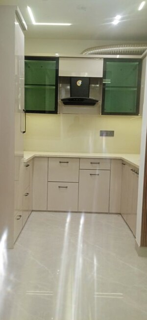 Bathroom in 3 BHK Builder Floor at Mahavir Enclave 1 – for Sale