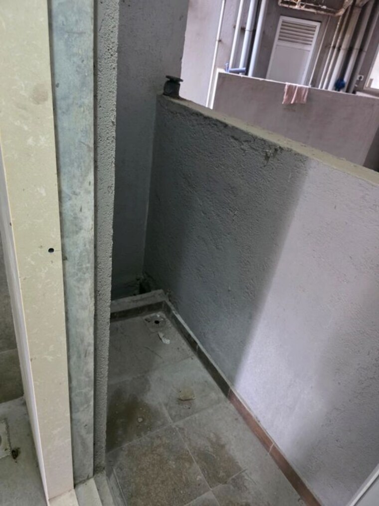 Balcony, vijay-orovia 1.5 Bedroom 549 Sq.Ft. Apartment In Ghodbunder Road Thane 10667263