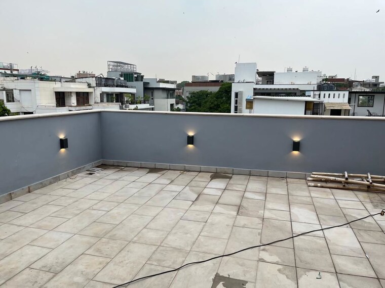 Balcony, defence colony 4 Bedroom 2100 Sq.Ft. Builder Floor In Defence Colony Delhi 10667273