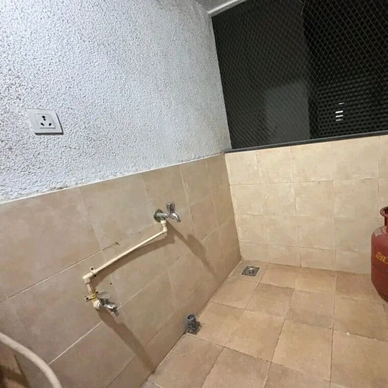 Bathroom, nandan-spectra 2 Bedroom 900 Sq.Ft. Apartment In Balewadi Pune 10667292